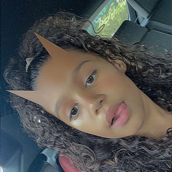 Meet your Posher, Denice - Picture 1 of 1